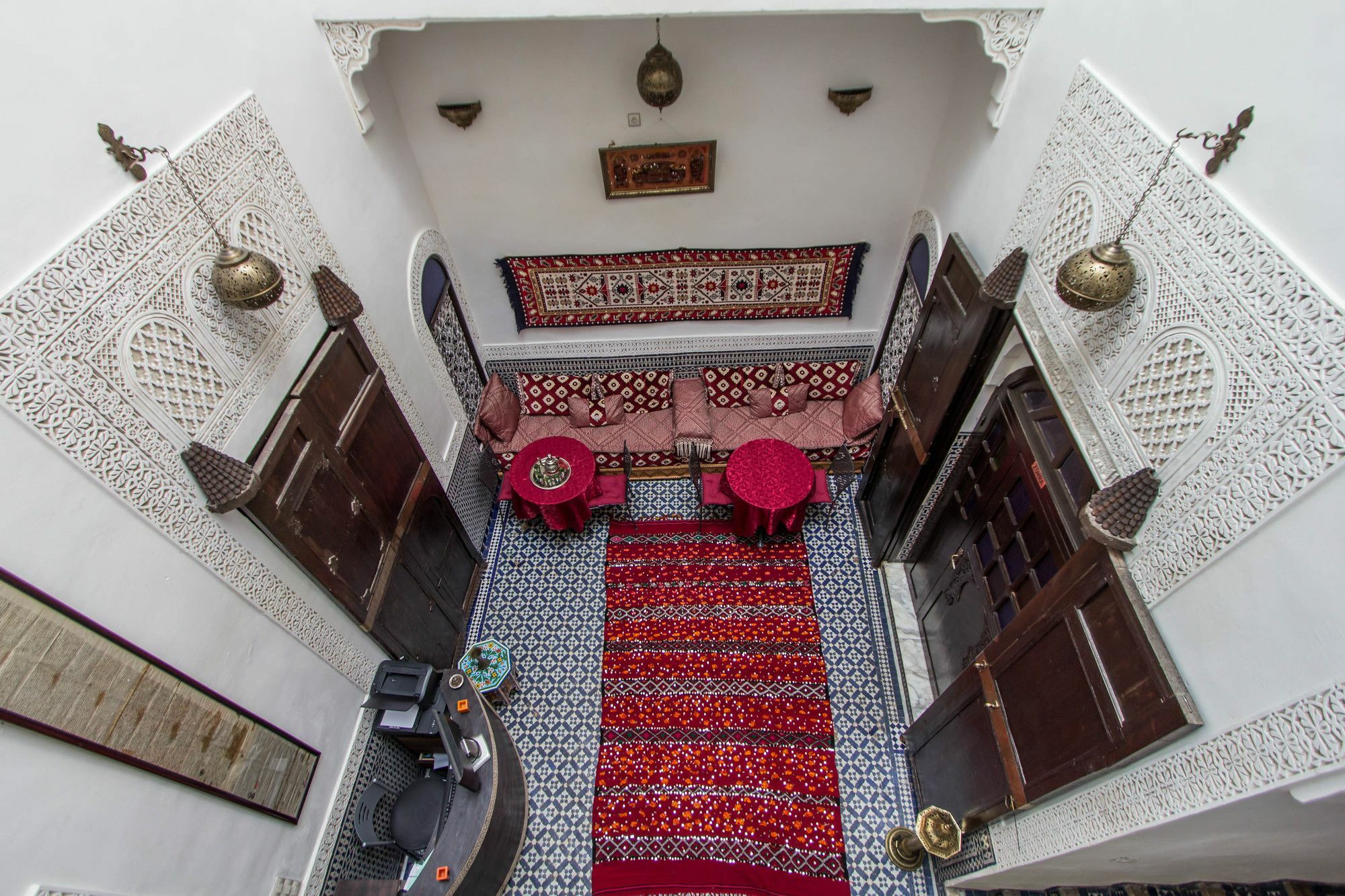 Riad Taha เฟส ภายนอก รูปภาพ